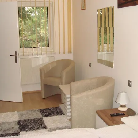 Brasch アパート *