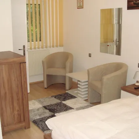 アパート Brasch Fertőrákos