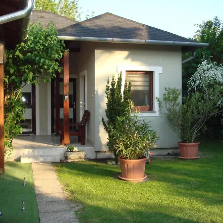 Brasch アパート *