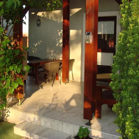 アパート Brasch *